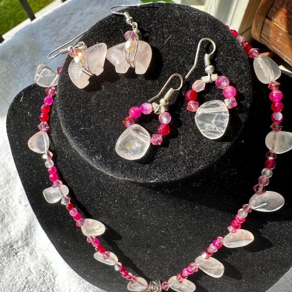 16" Pink Quartz Geode Gemstone Beaded Necklace and Earrings - Picture 9 of 17